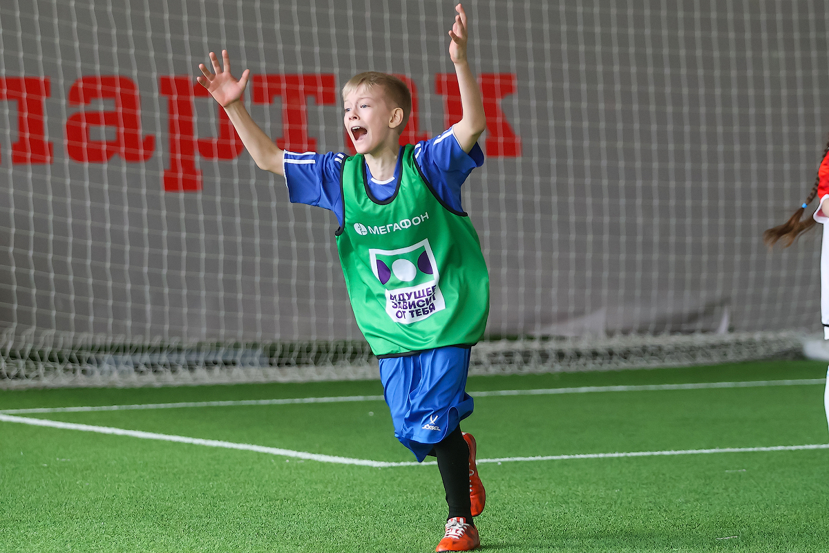 Юные старооскольские футболисты победили в региональном этапе благотворительного турнира